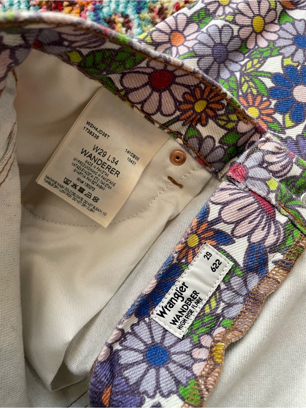 Wrangler WANDERER Floral High-Rise Jeans in Multi-Color Daisy Print - Picture 4 of 5
